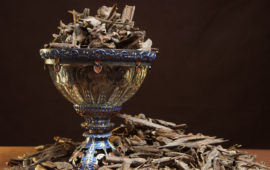 Numerous Benefits and Uses of Oud